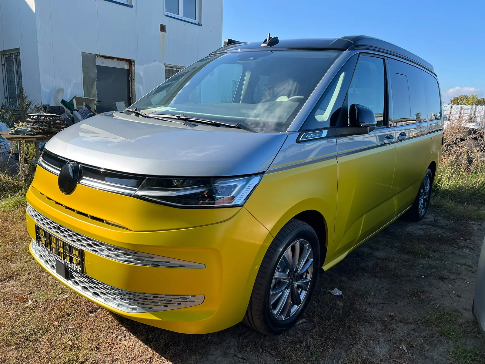 Van – dwukolorowa realizacja